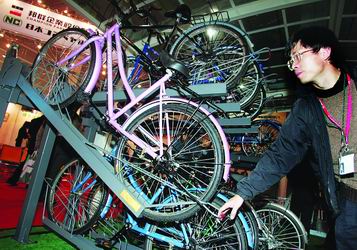 應用立體式自行車存放架 優化空間利用，提升車棚管理效率